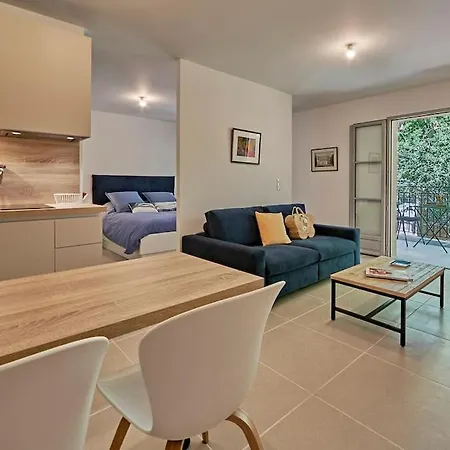 Apartment Chez Oscar-place Des Lices-saint-tropez Saint-Tropez