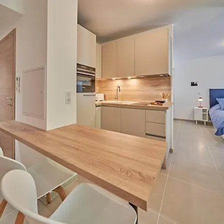 Apartment Chez Oscar-place Des Lices-saint-tropez Saint-Tropez