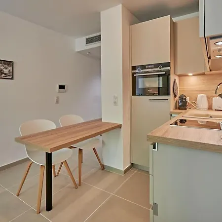 Chez Oscar-place Des Lices-saint-tropez Apartment Saint-Tropez